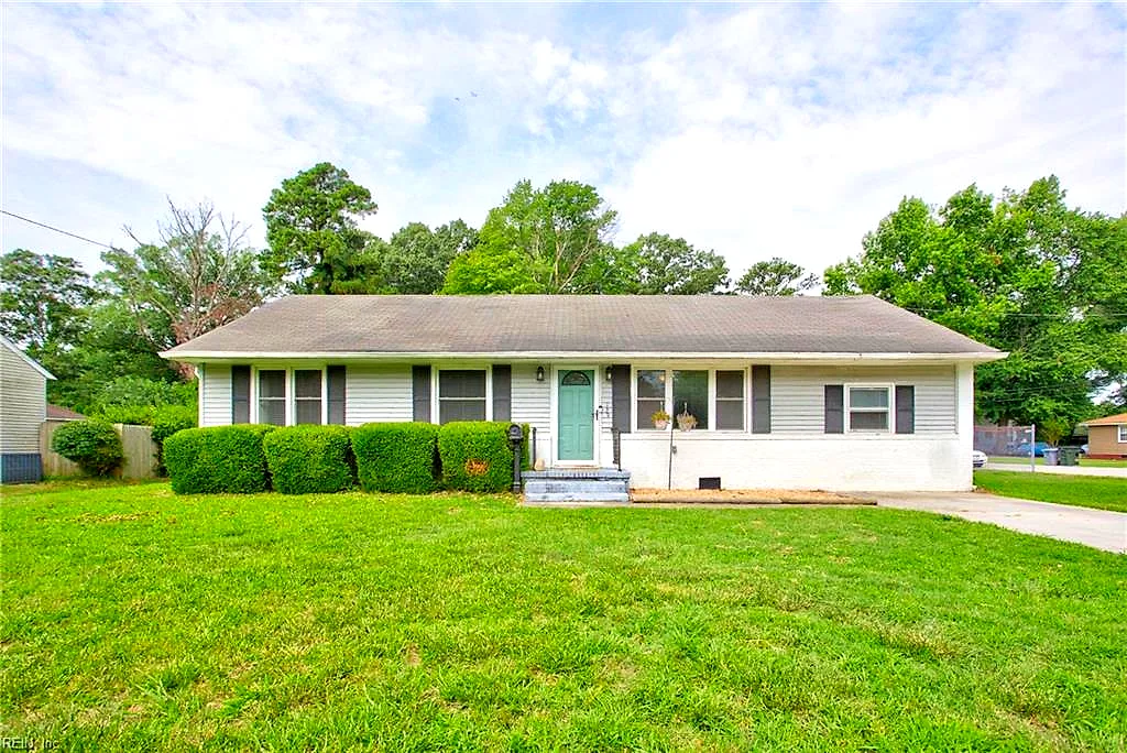 129 Cynthia DR, HAMPTON VA 23666
