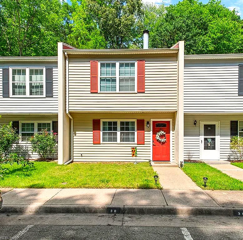 30 Otsego DR, NEWPORT NEWS VA 23602