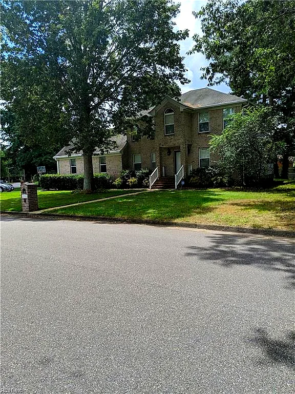 1500 Lake James Dr, Virginia Beach — photo