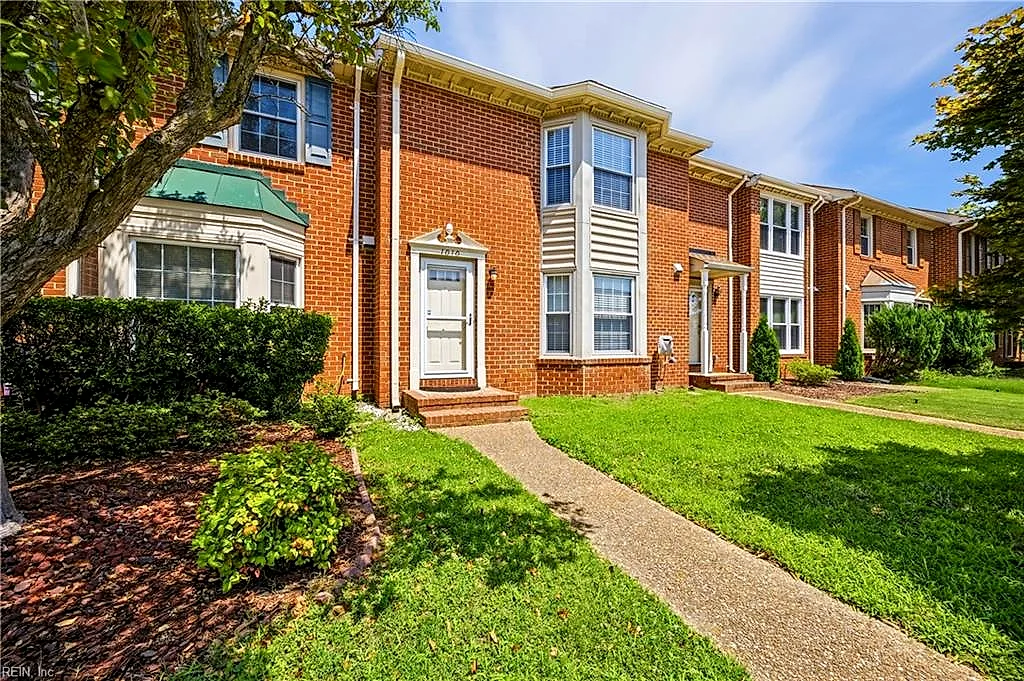 1010 Tottenham LN, VIRGINIA BEACH VA 23454