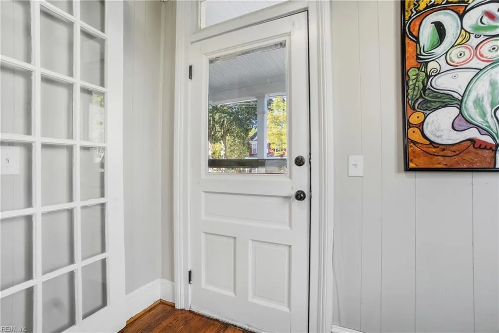 221 Mt Vernon Ave, Portsmouth — photo
