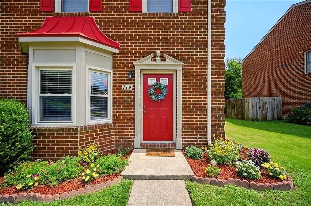 719 Creekside CRES, CHESAPEAKE VA 23320