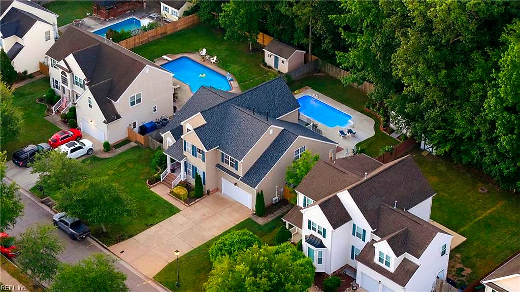 2557 Belmont Stakes DR, VIRGINIA BEACH VA 23456