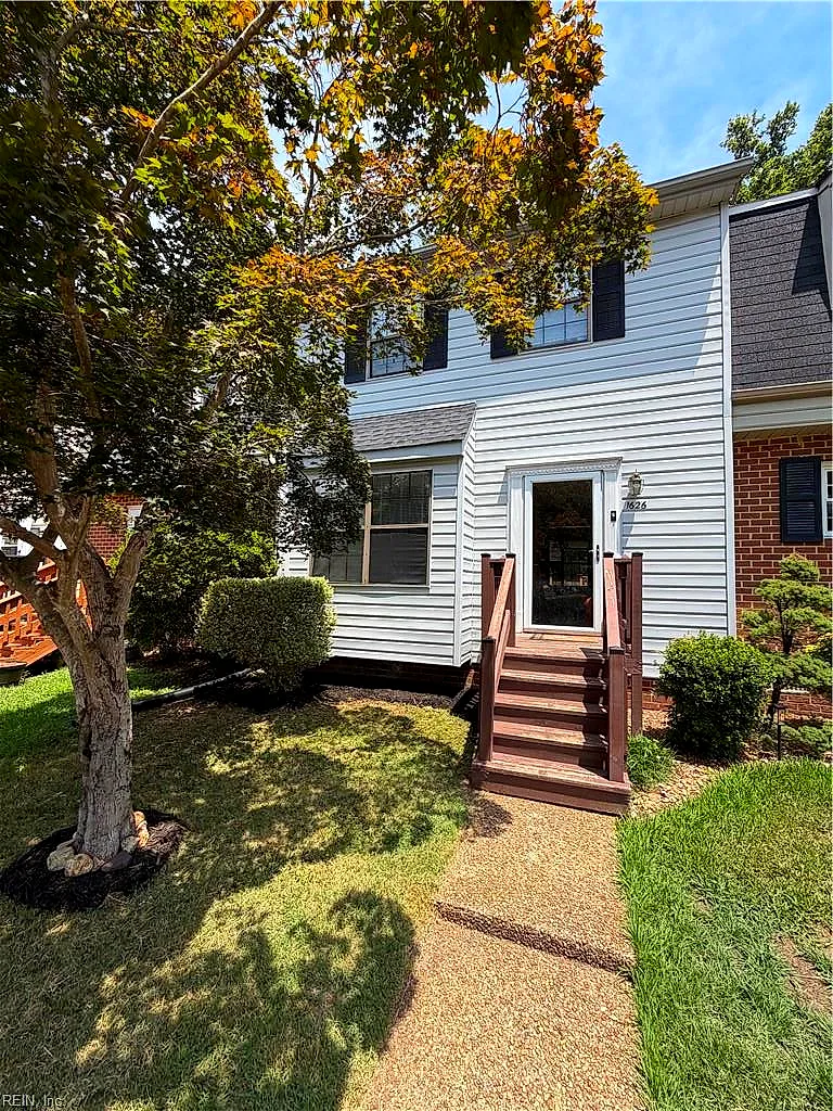 1626 Angel CT