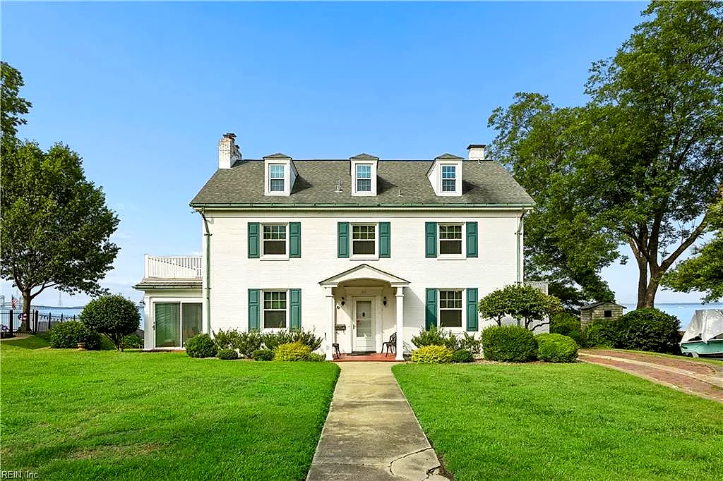 211 Hilton TER, NEWPORT NEWS VA 23601