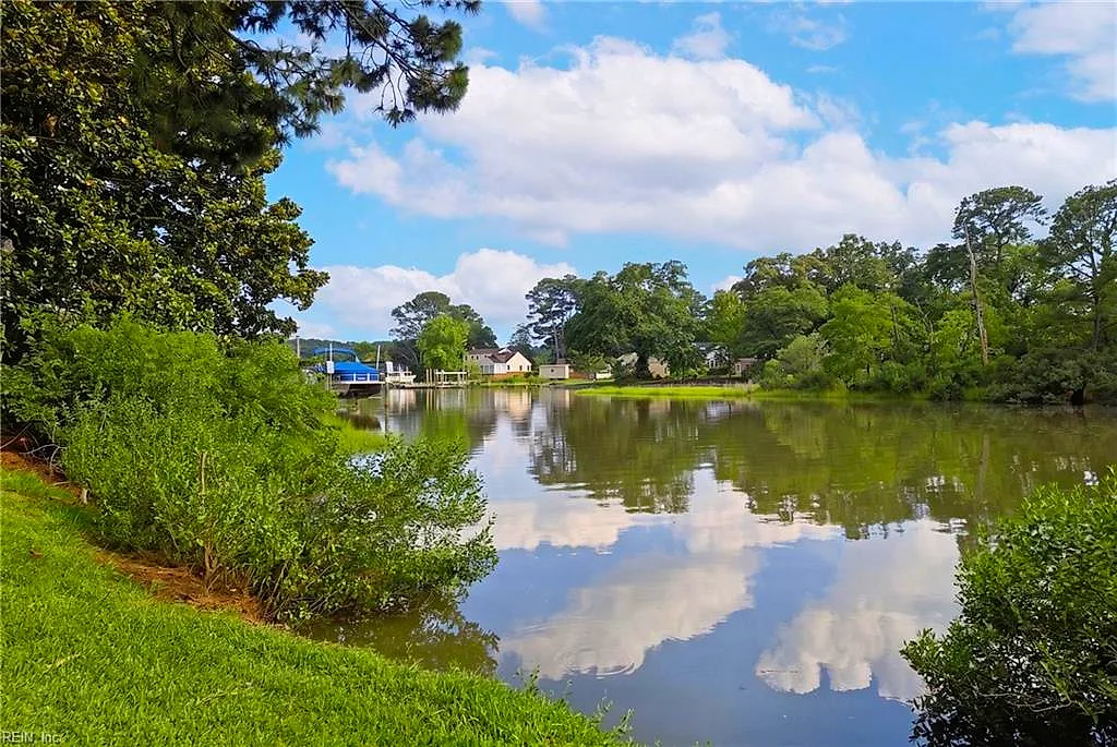 231 S Blake RD, NORFOLK VA 23505