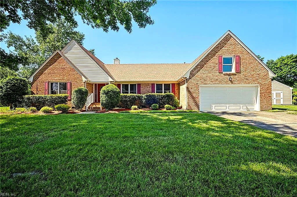 300 Saint Brie NONE W, SUFFOLK VA 23435