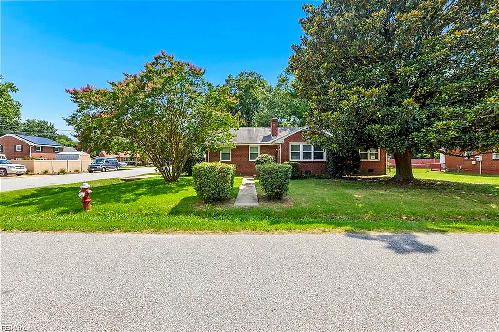 127 Westbrook DR, HAMPTON VA 23666