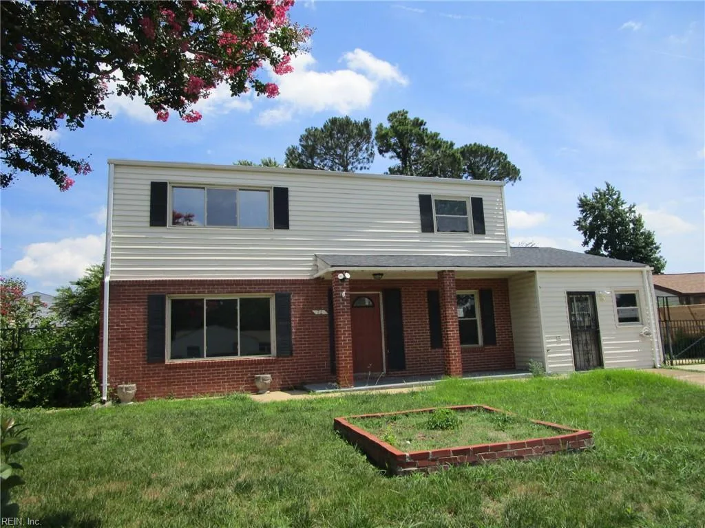 72 Banister DR, HAMPTON VA 23666