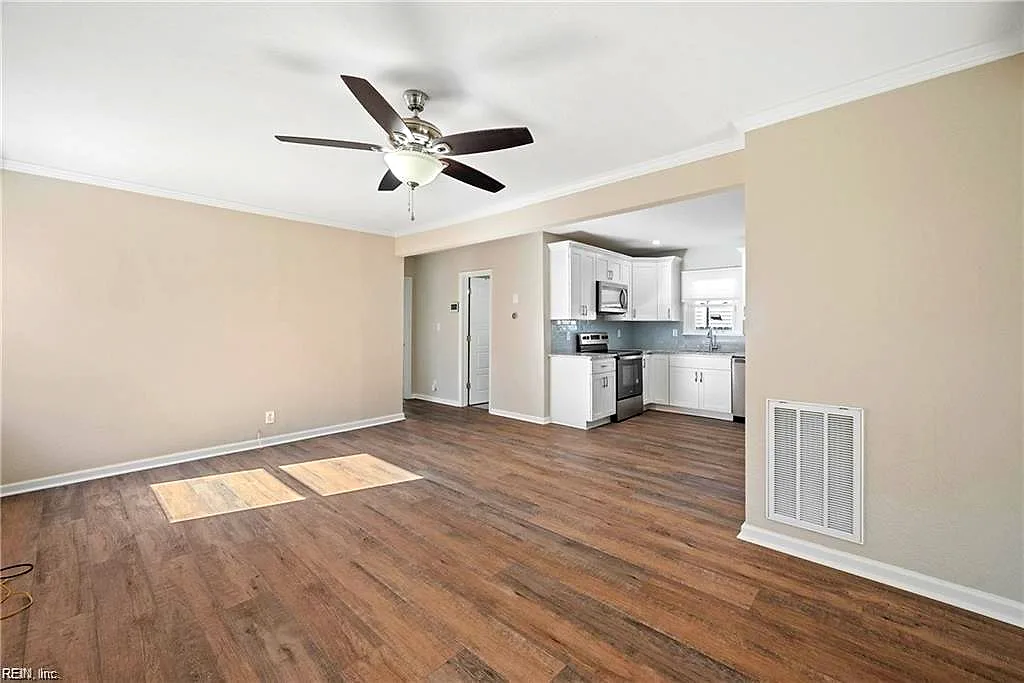 408 Fresh Meadow Rd, Norfolk — photo
