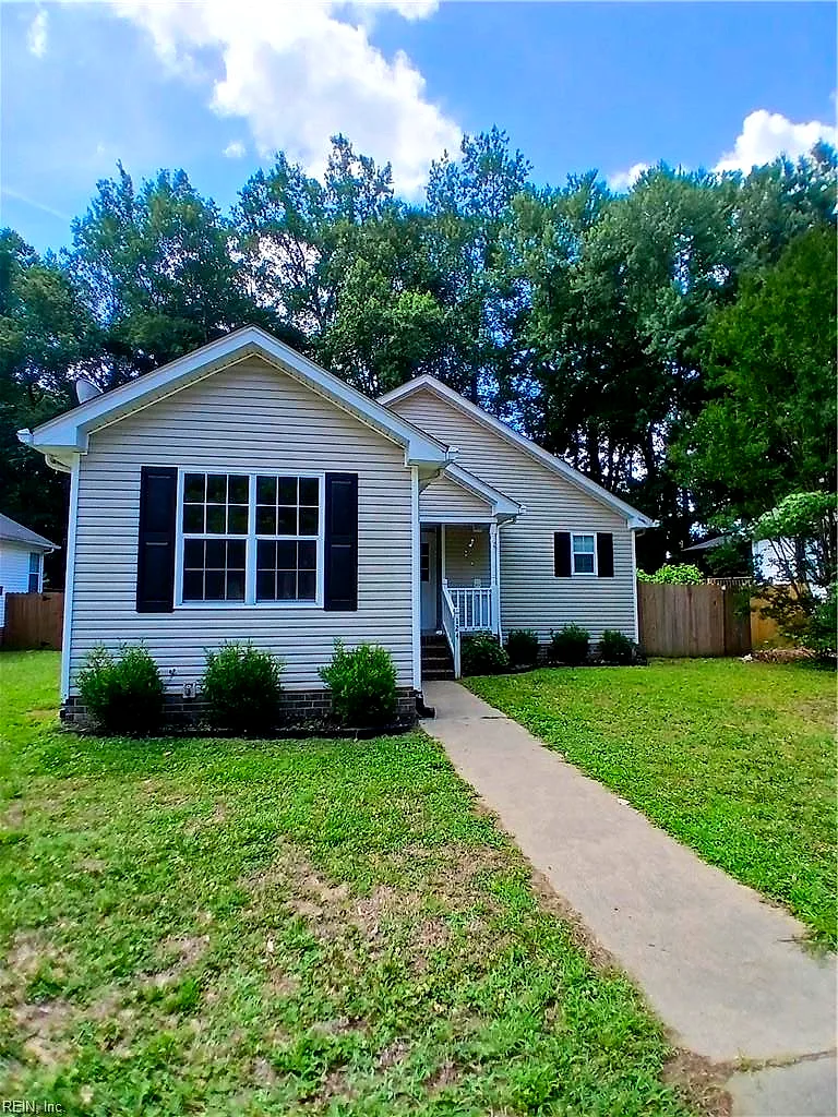 124 Mallard Dr, Suffolk — photo