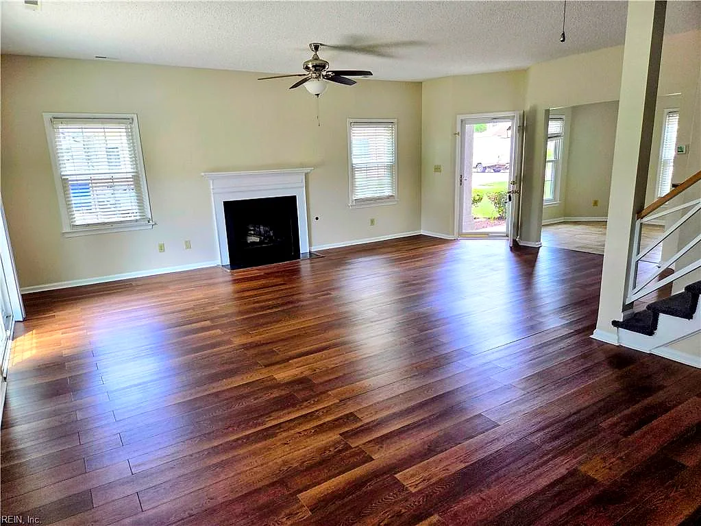 909 Willow Pt, Newport News — photo