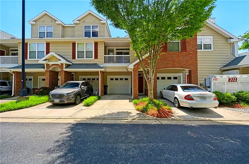 702 River Rock WAY #108, NEWPORT NEWS VA 23608