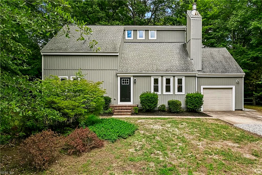107 Brandywine DR, YORKTOWN VA 23692