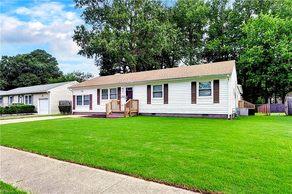 806 Burton ST, HAMPTON VA 23666
