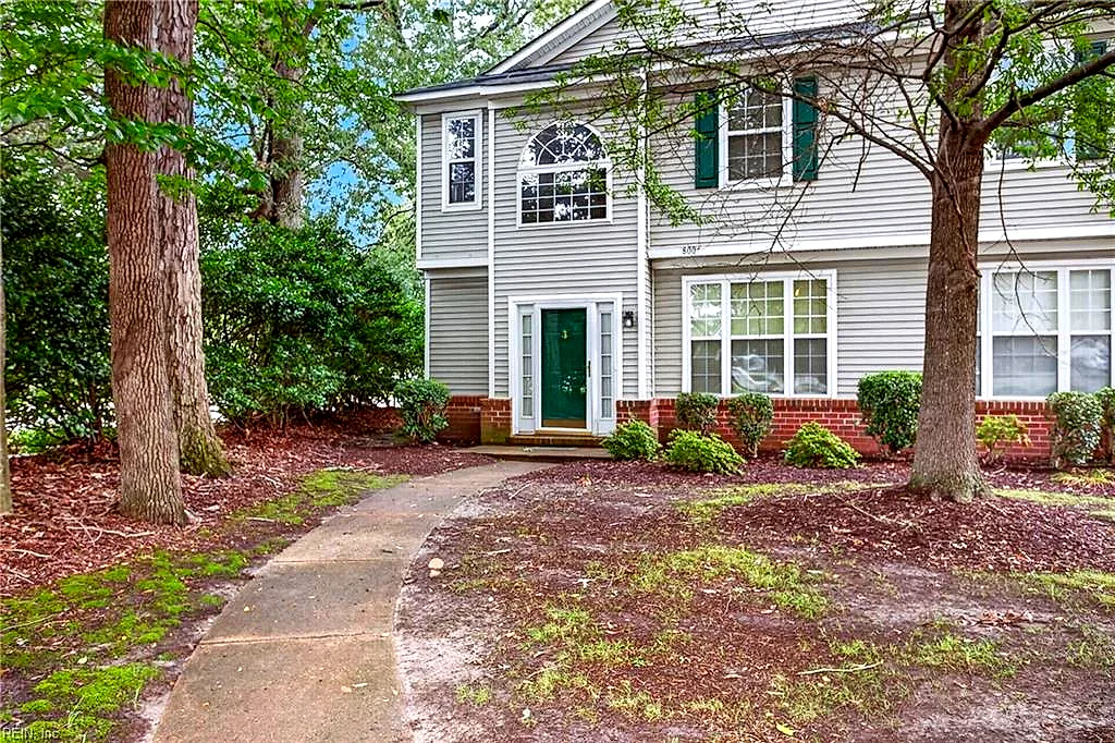 800 Oak Springs CT, NEWPORT NEWS VA 23602