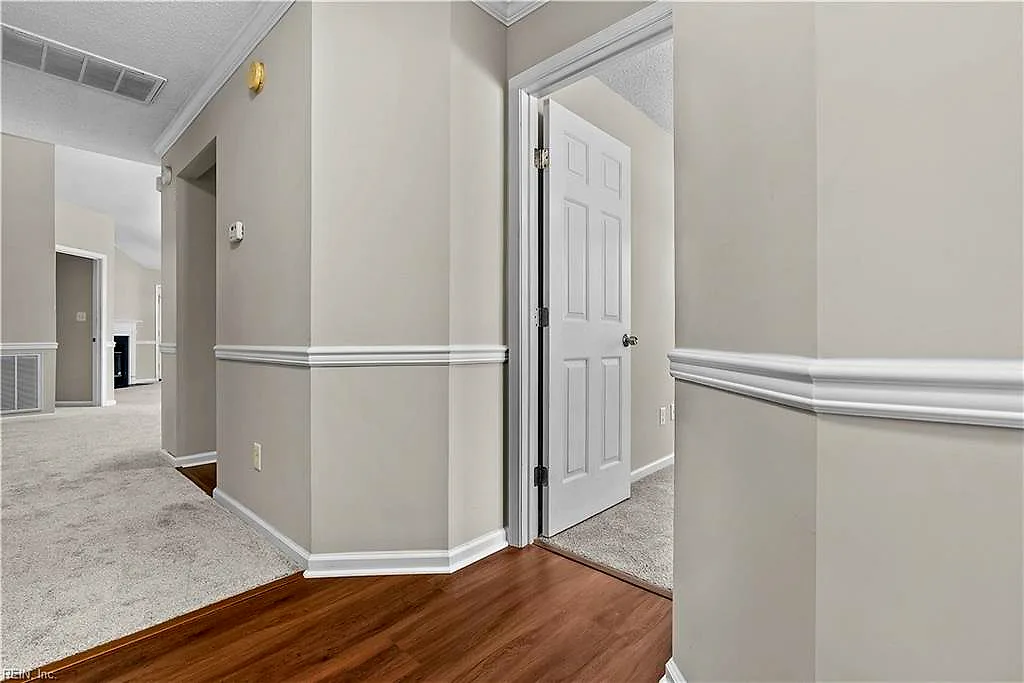 141 Rustling Oak Rdg, Yorktown — photo