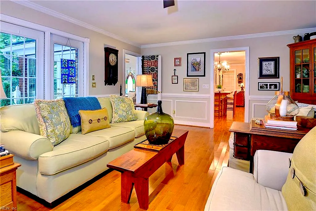 101 Eagle, Williamsburg — photo