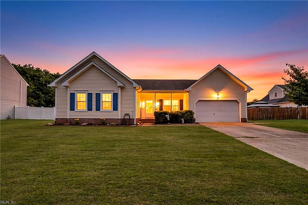 102 Ruby CT, SUFFOLK VA 23434