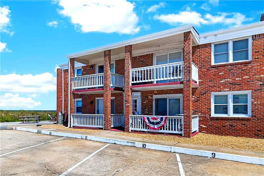 900 E Ocean View AVE #11, NORFOLK VA 23503