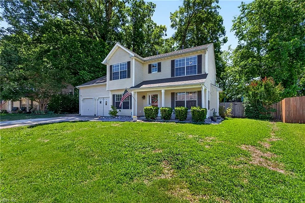 237 Waterwood Way, Suffolk — photo