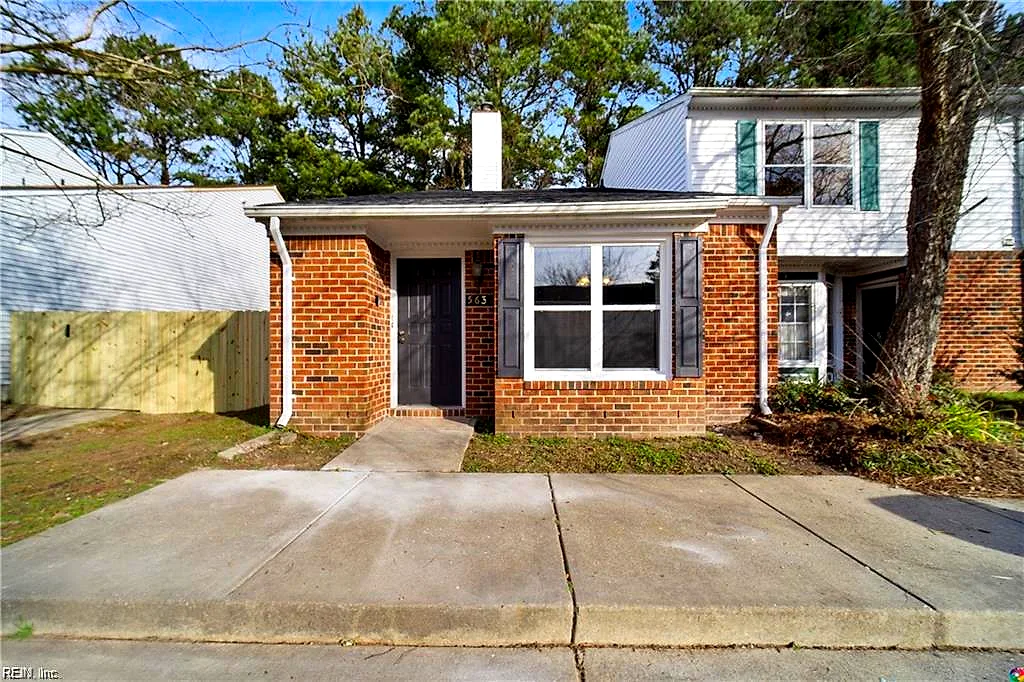 5638 Trafalgar Arch, Portsmouth — photo