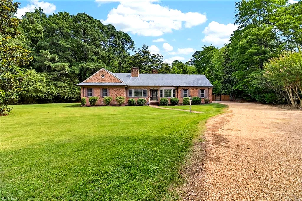 279 Colonial Trl E, Surry — photo