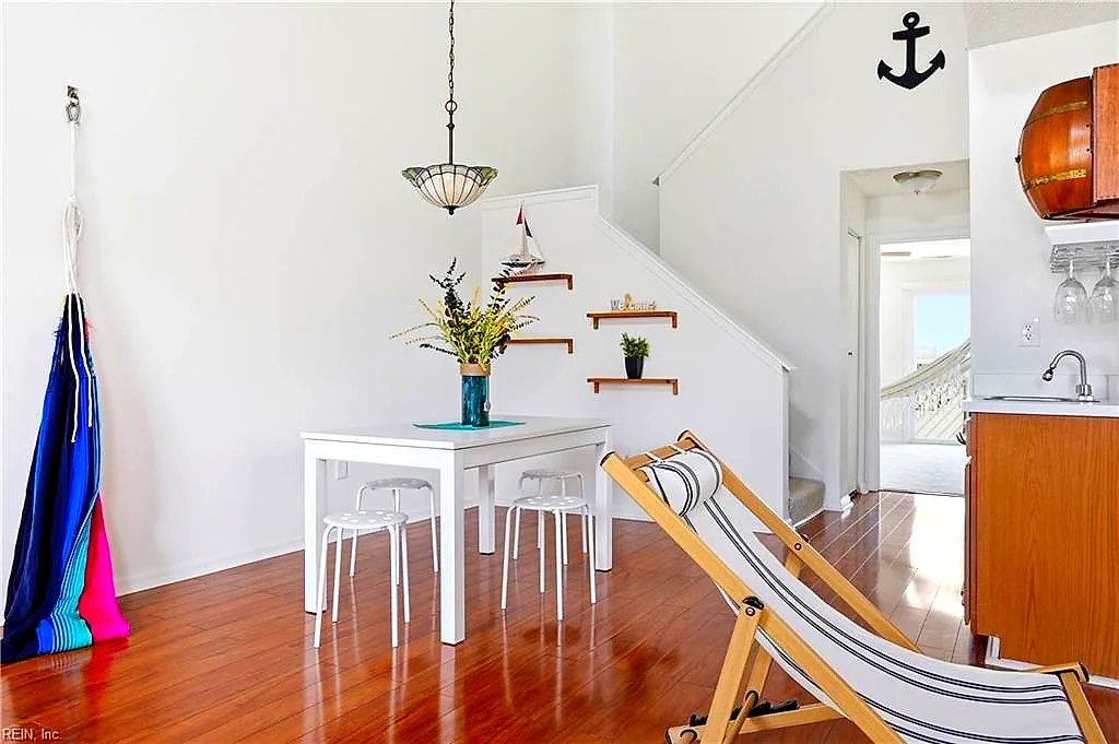 835 Little Bay Ave #E, Norfolk — photo