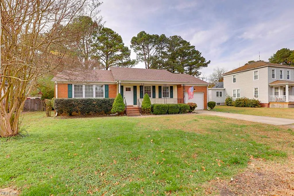 1403 Hawthorne Dr, Chesapeake — photo