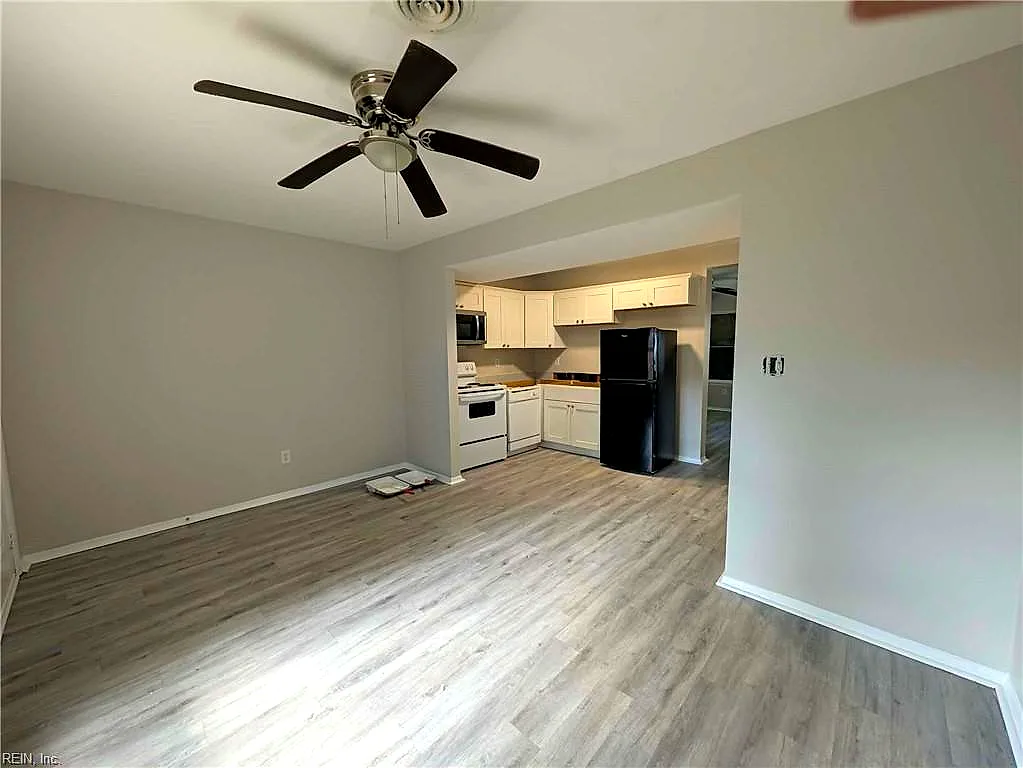1684 Darren Cir, Portsmouth — photo