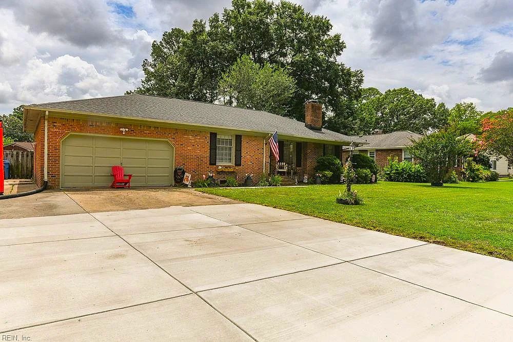4117 Hawksley DR, CHESAPEAKE VA 23321