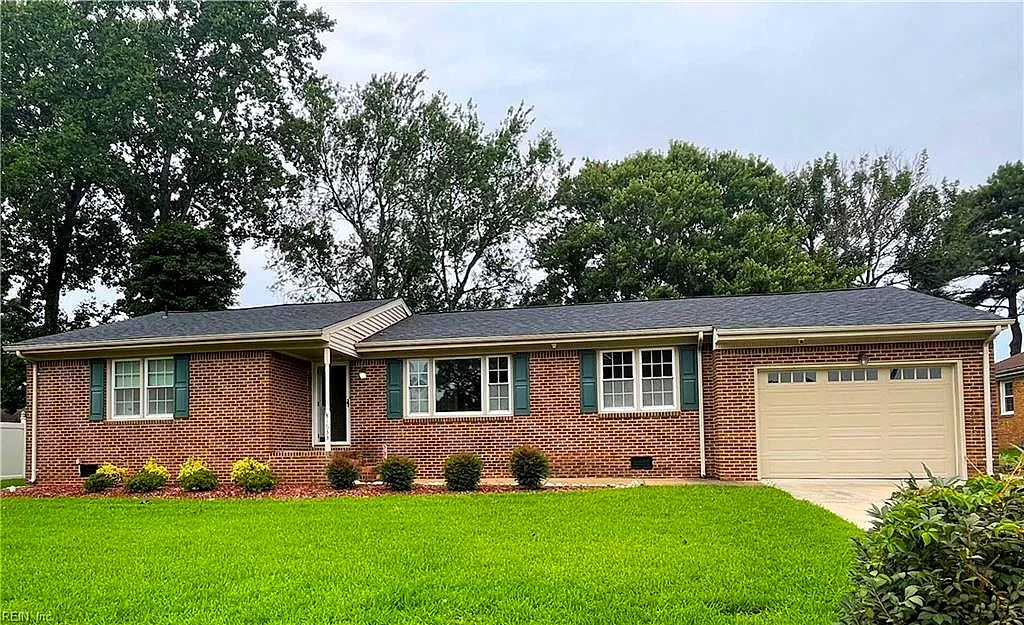 1633 Guthrie ST, VIRGINIA BEACH VA 23464
