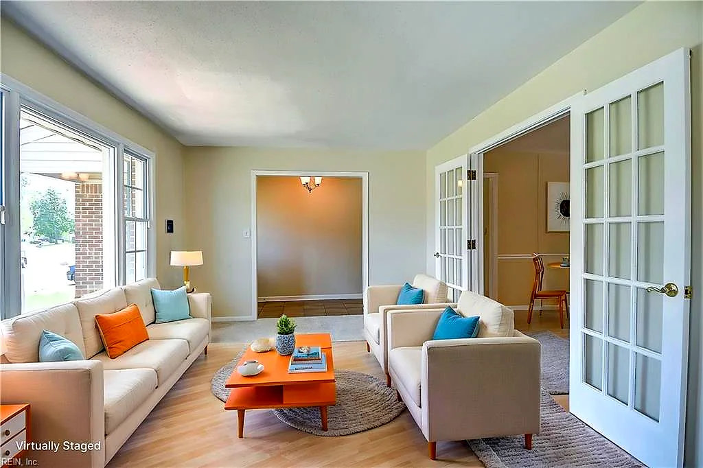 1633 Guthrie St, Virginia Beach — photo
