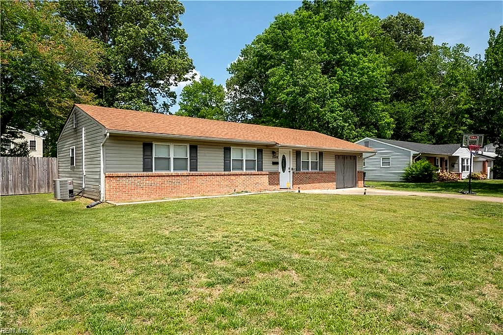 3340 Lakecrest RD, VIRGINIA BEACH VA 23452