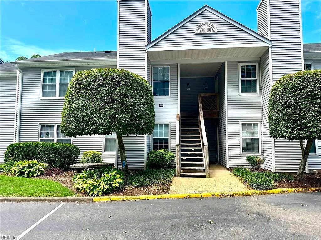 411 Sea Pointe Ct #201, Virginia Beach — photo