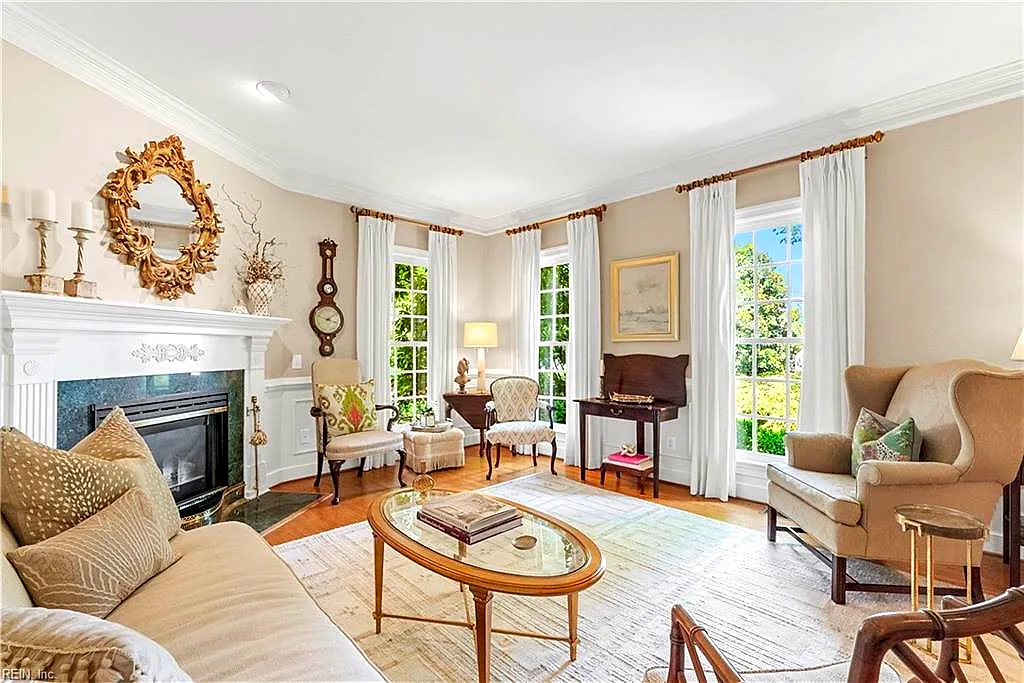 168 Jeffersons Hundred, Williamsburg — photo