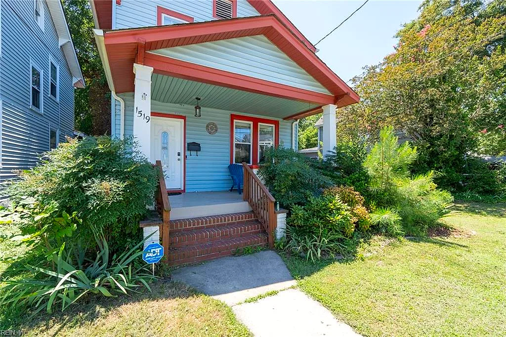 1519 Mathews Ter, Portsmouth — photo