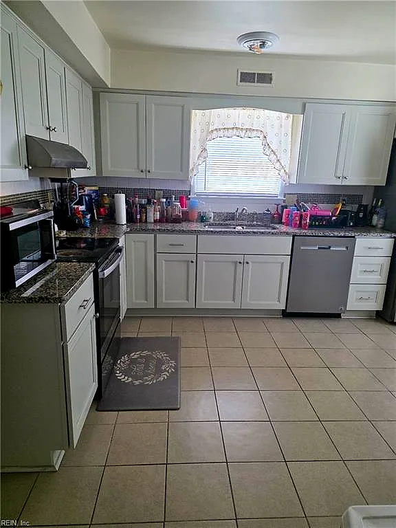 5925 Blackpoole Ln, Virginia Beach — photo