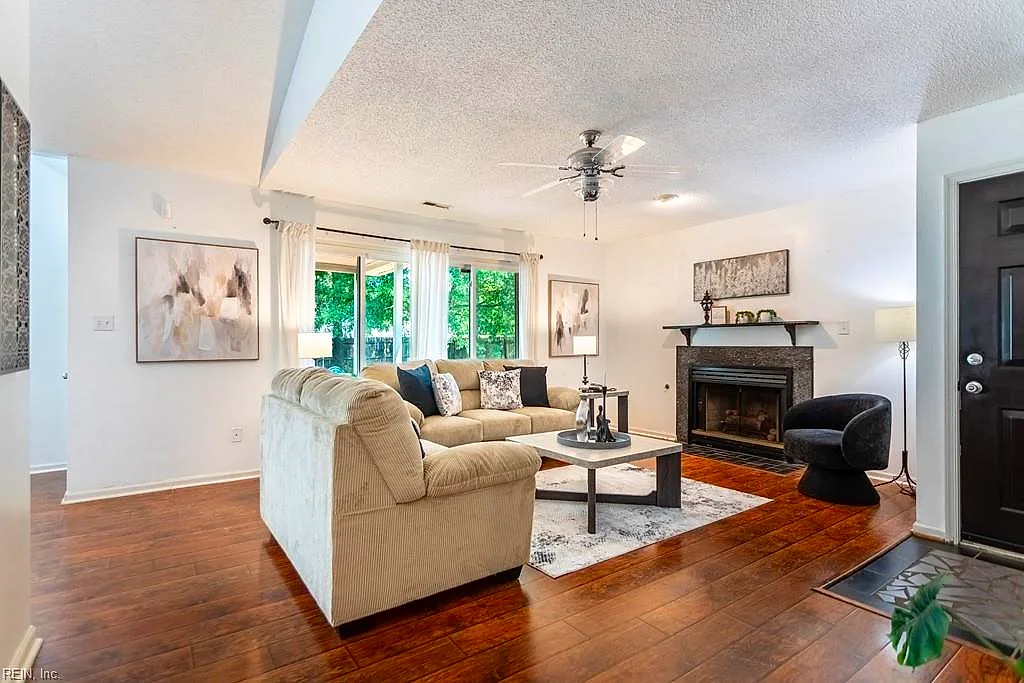 1005 Plum Ct, Newport News — photo