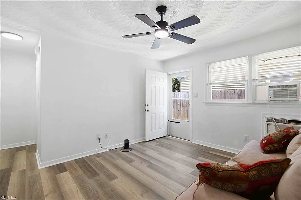 3231 Vimy Ridge Ave, Norfolk — photo
