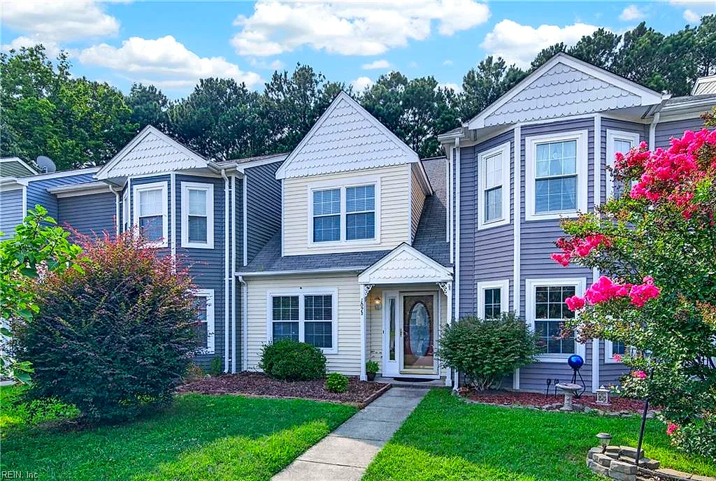 107 Heather WAY #D