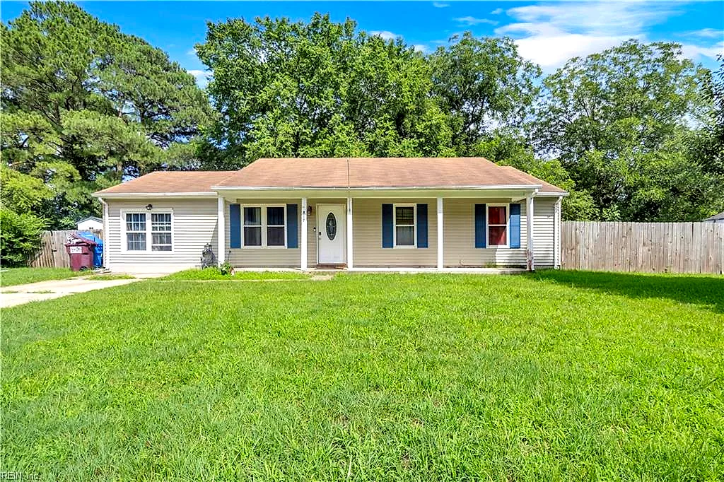 817 Dana DR, CHESAPEAKE VA 23321