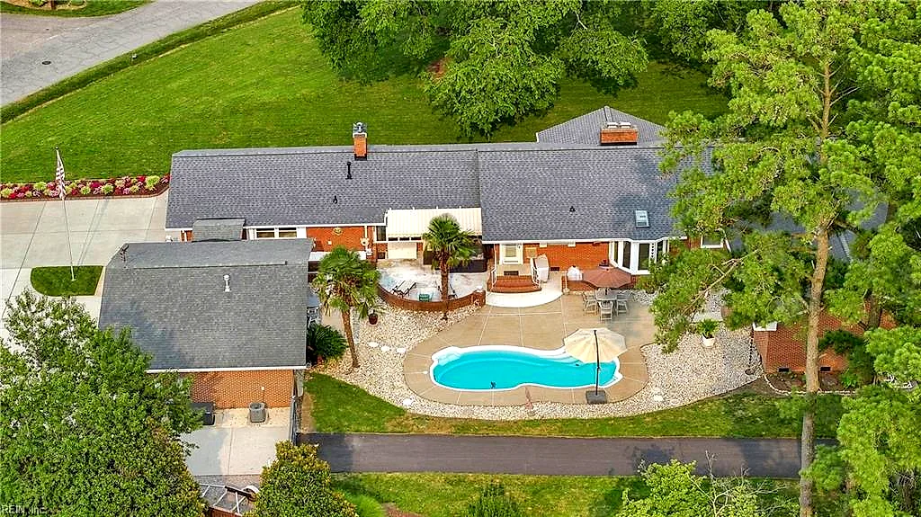 4201 Hermitage RD, VIRGINIA BEACH VA 23455