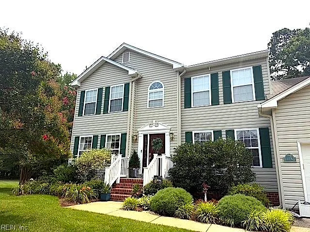 114 Van Curen Ct, Yorktown — photo