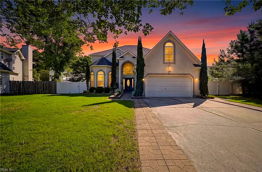 1697 Chestwood DR, VIRGINIA BEACH VA 23453