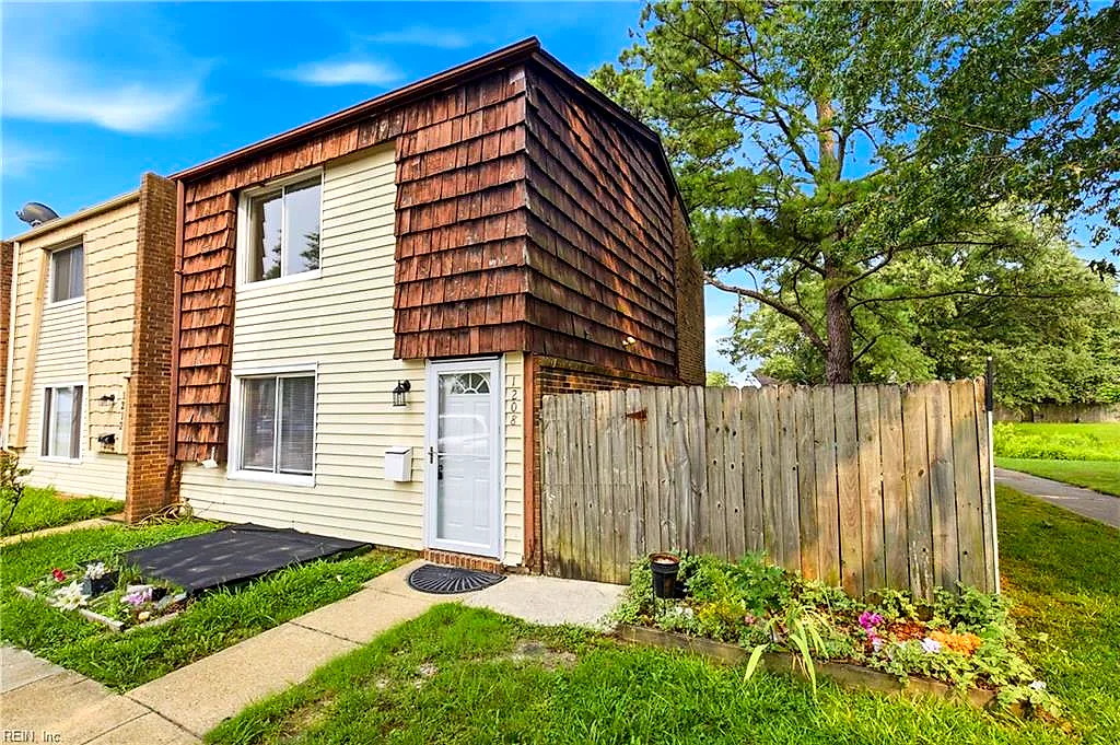 1208 Green Cedar LN, VIRGINIA BEACH VA 23453