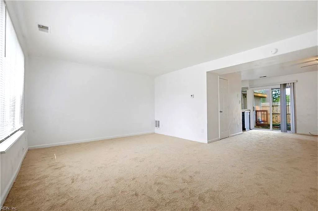 1208 Green Cedar Ln, Virginia Beach — photo
