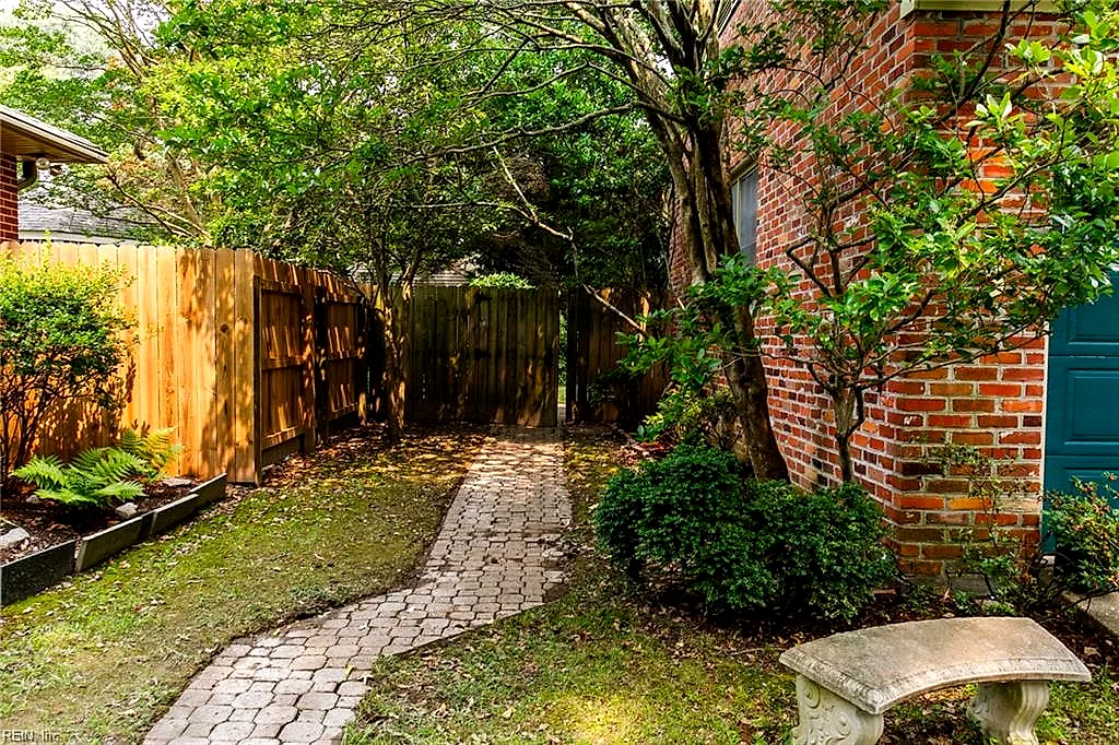 5 Barbour Dr, Newport News — photo