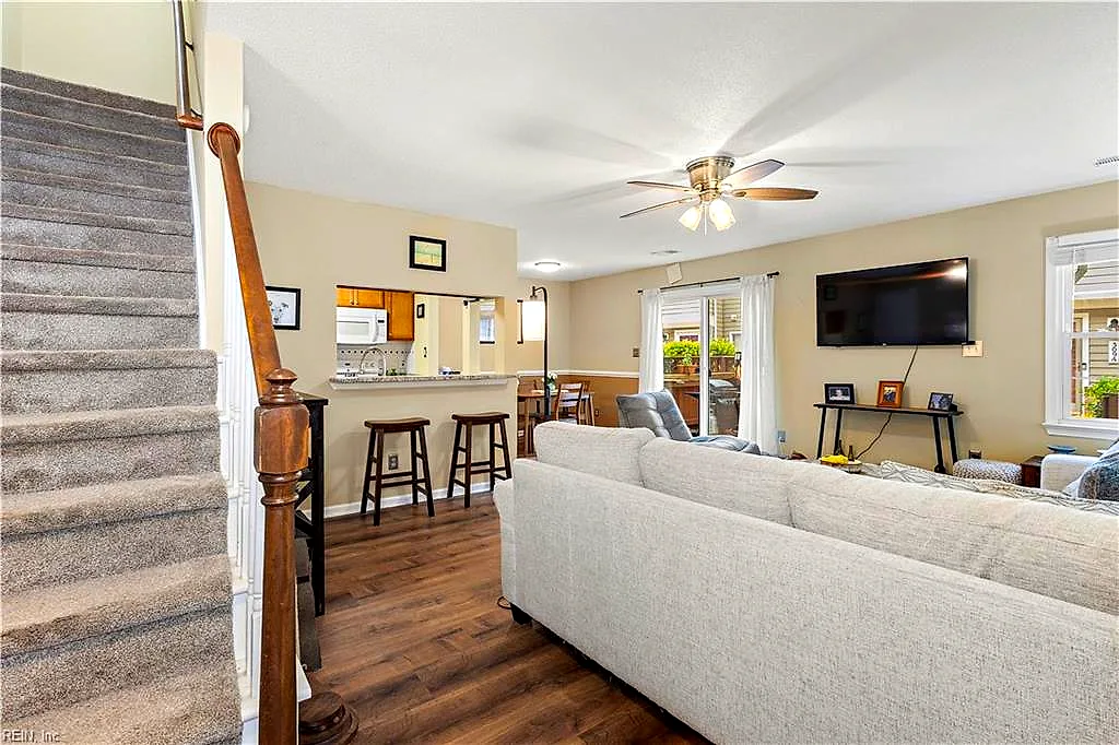 400 Bracknell Arch ##A, Chesapeake — photo