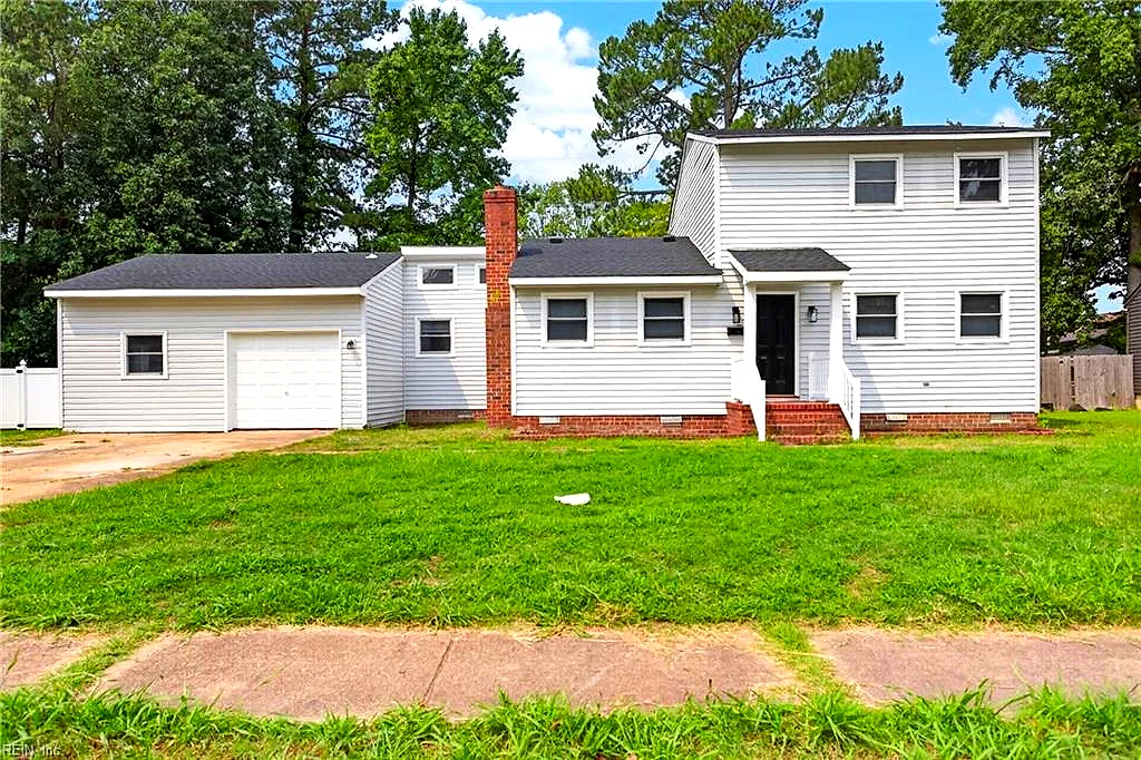 212 Woodbury Forrest DR, HAMPTON VA 23666